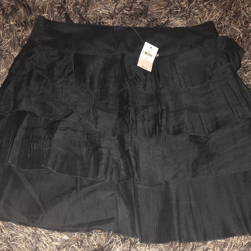 Brand new gap ruffle skirt